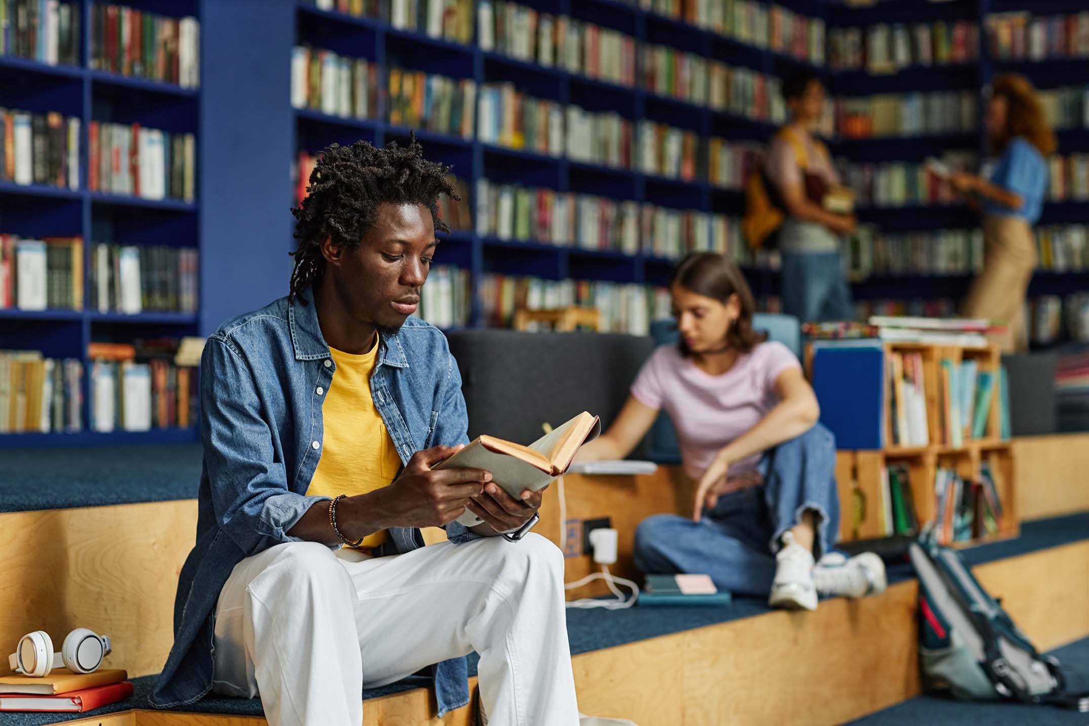 black-young-man-in-library